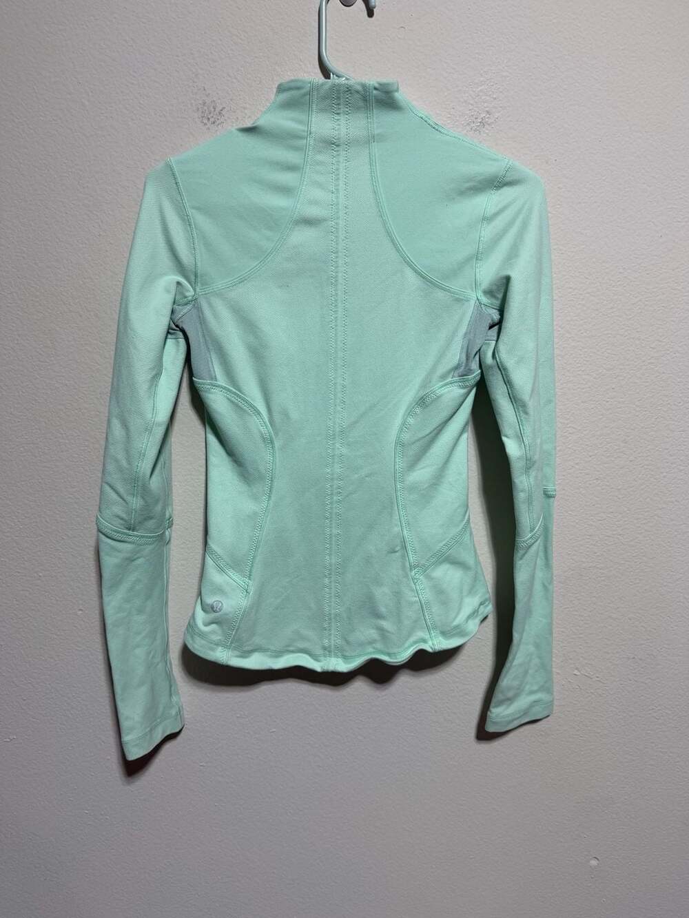 Lululemon Define Jacket in Light Mint Green - Picture 3 of 4